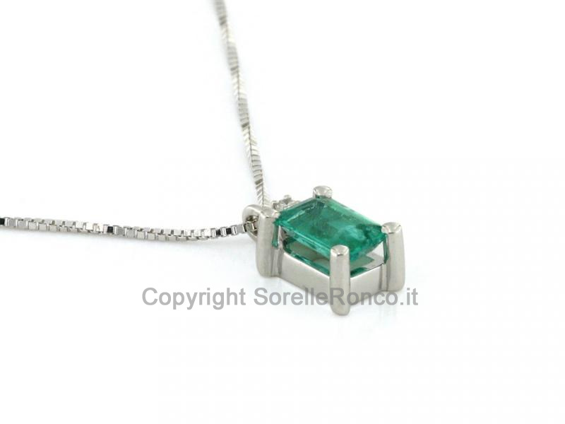 COLLANA CON SMERALDO E DIAMANTI