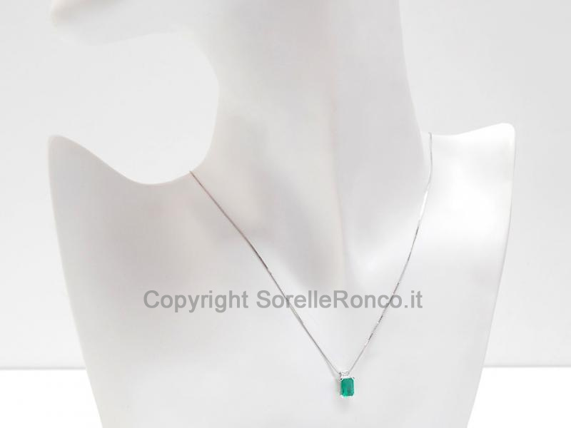 COLLANA CON SMERALDO E DIAMANTI