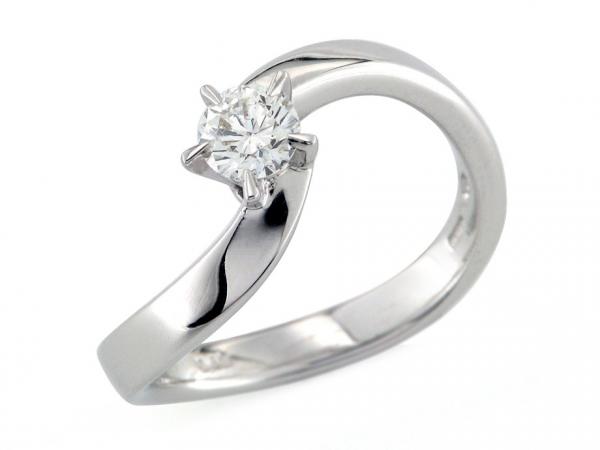 CF01557 - Anello Solitario con Diamante da 0.40 Ct