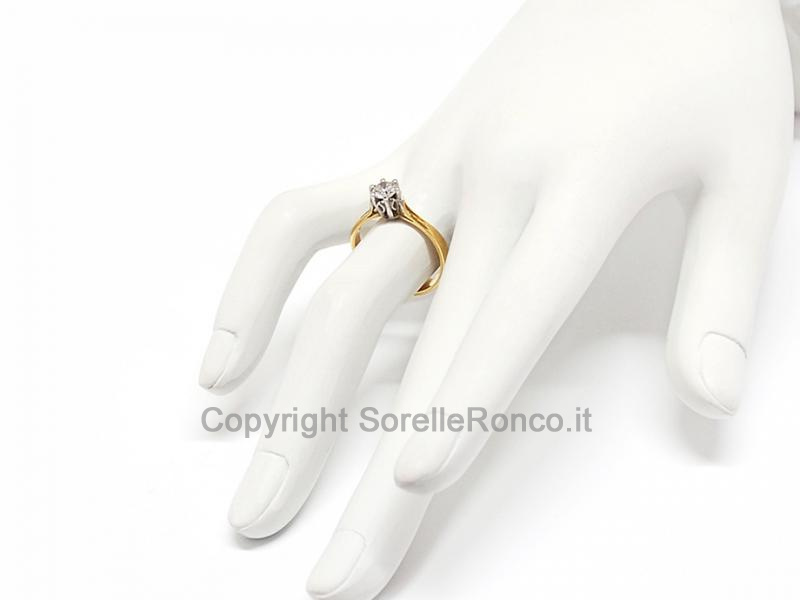 SOLITARIO CON DIAMANTE DA 0.47 CT