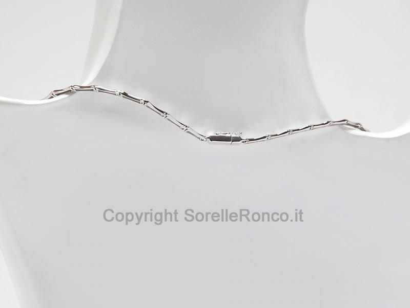 GIROCOLLO ORO BIANCO 18 KT  CON DIAMANTI