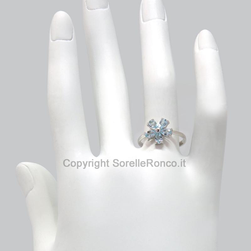 ANELLO A FIORI IN ORO BIANCO 18KT E ZIRCONI 