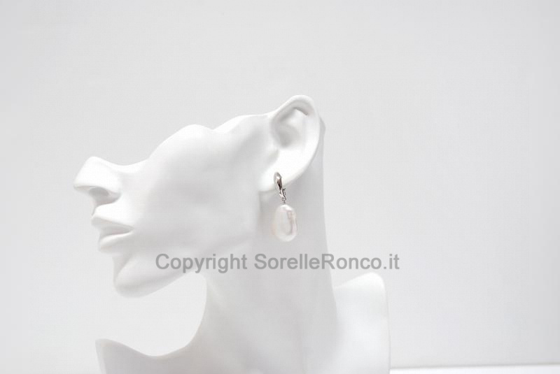 ORECCHINI CON PERLE BAROCCHE