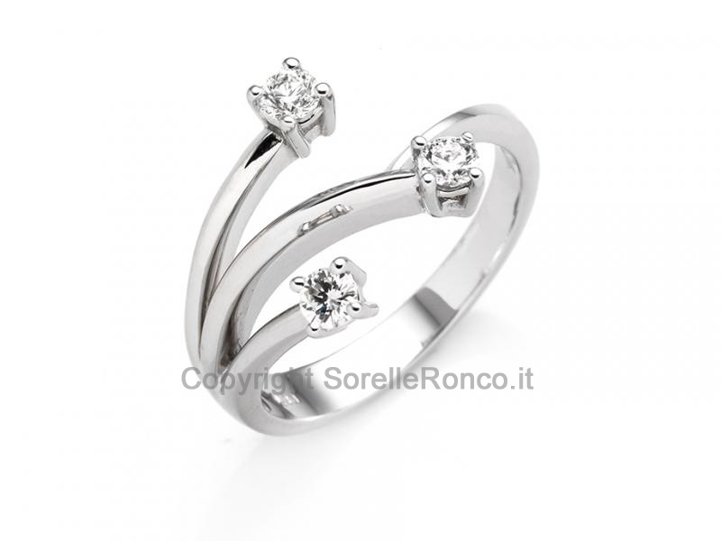 ANELLO TRILOGY ORO E DIAMANTI DA 0.30 CT