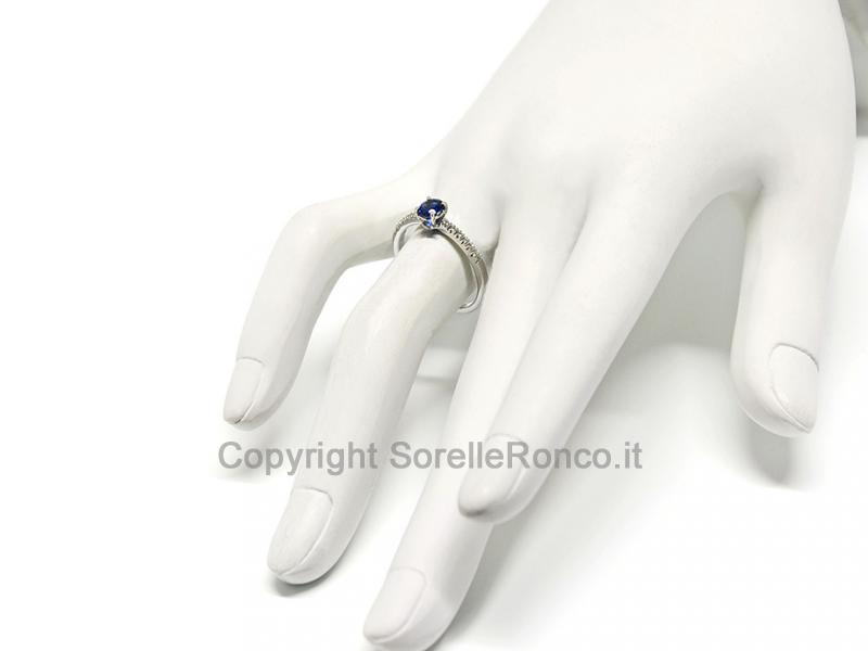 ANELLO ORO DIAMANTI E ZAFFIRO 0.40 CT