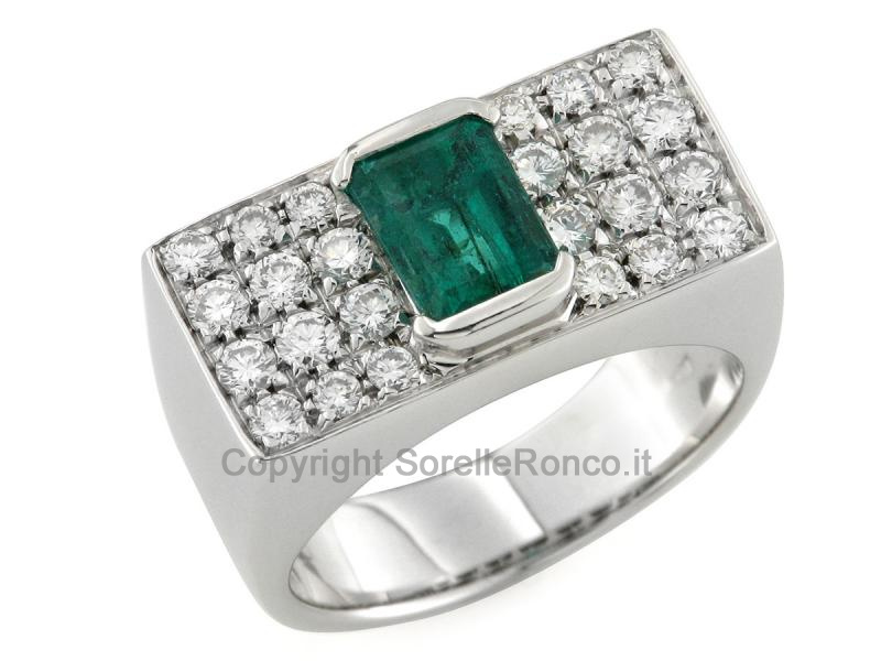 ANELLO CON DIAMANTI E SMERALDO 1.00 CT