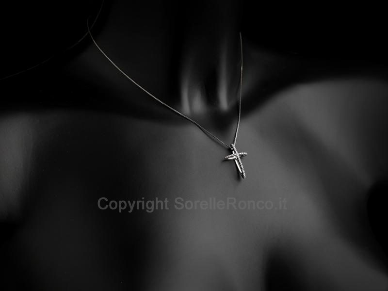 COLLANA CROCE 3D CON BRILLANTI