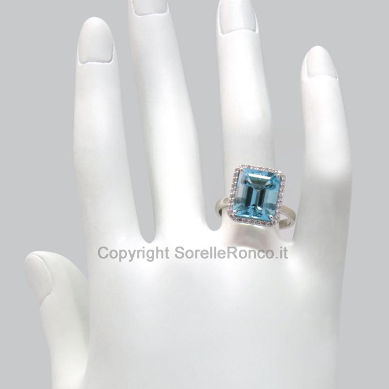 ANELLO ACQUAMARINA 5.68 CT E DIAMANTI