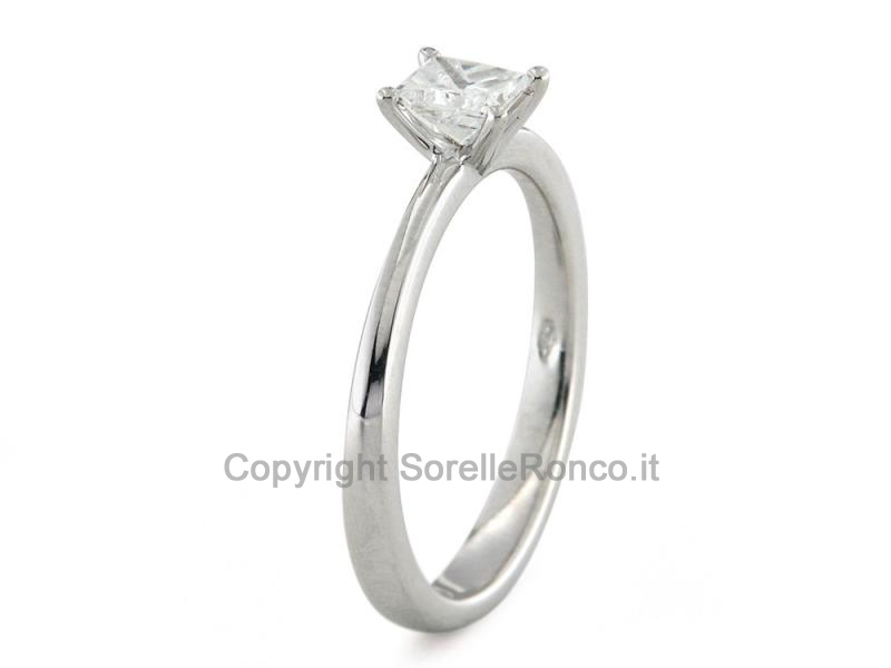 ANELLO SOLITARIO RETTANGOLARE 0.44 CT
