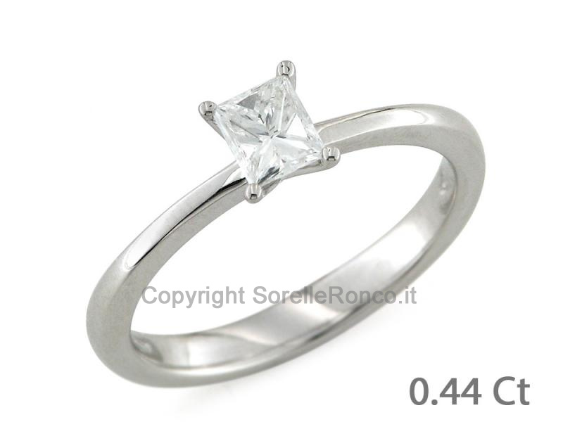 ANELLO SOLITARIO RETTANGOLARE 0.44 CT