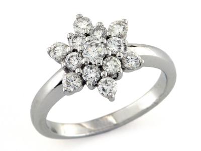 Anello a Fiore in Oro con Diamanti 0.92 Ct