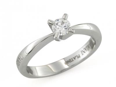 Anello Solitario in Platino con Diamanti 0.32 Ct