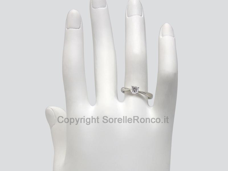 ANELLO SOLITARIO ORO BIANCO CON DIAMANTE 0.44 CT