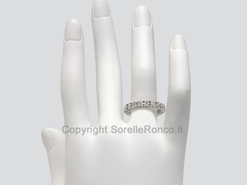 ANELLO ETERNITY ORO BIANCO E DIAMANTI 1.10 CT