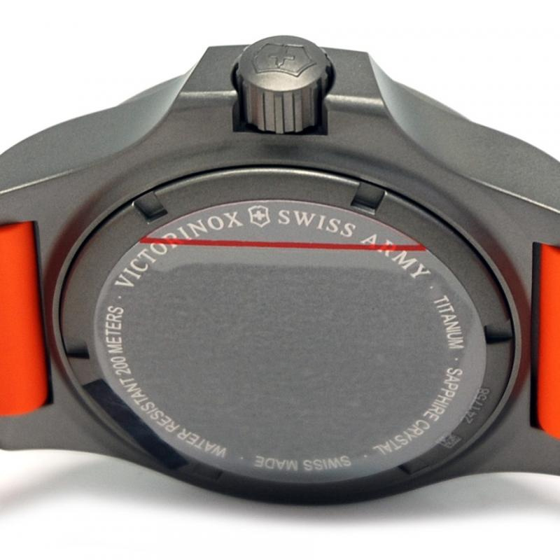 VICTORINOX I.N.O.X. TITANIUM ARANCIONE 43MM GOMMA