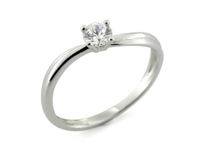 Anello Solitario con Zirconi