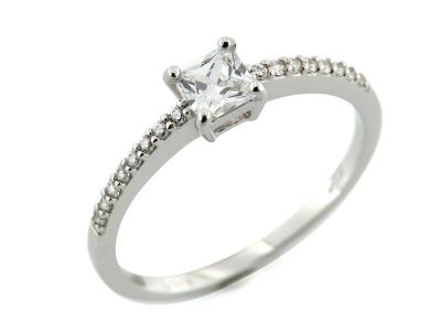 Anello Solitario Carre&#39; in Oro Bianco