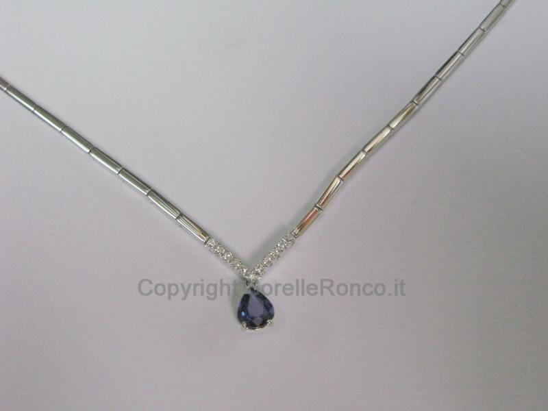 GIROCOLLO IN ORO E ZAFFIRO